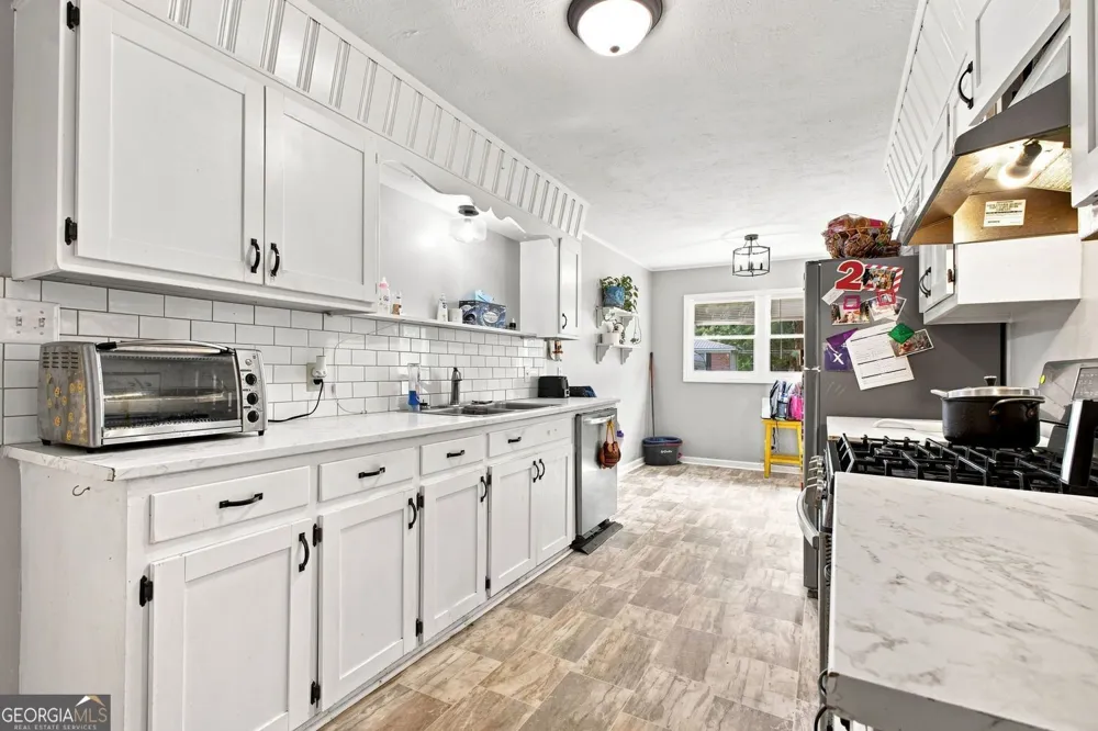 1517 Lee AVE Oxford, AL 36203