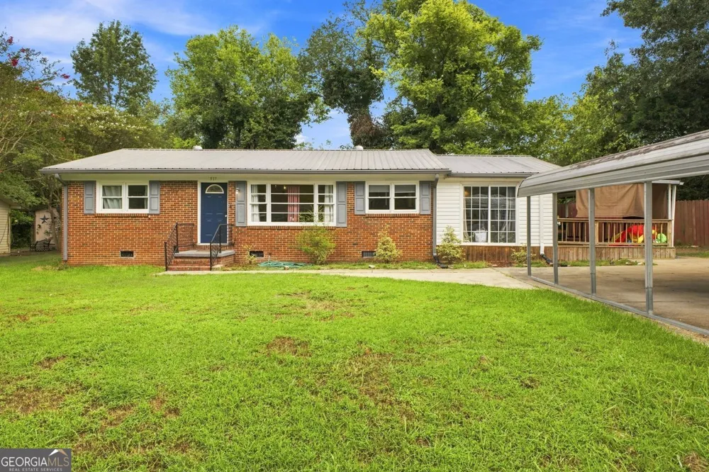 1517 Lee AVE Oxford, AL 36203
