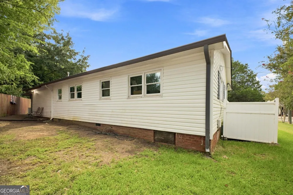 1517 Lee AVE Oxford, AL 36203