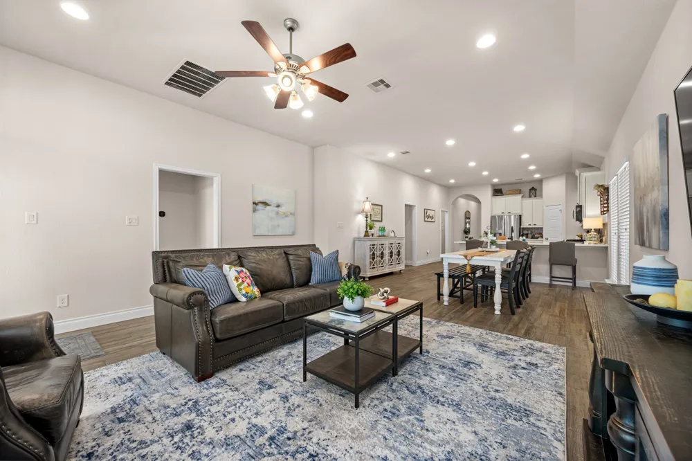 2404 Brook Crest Way Leander, TX 78641