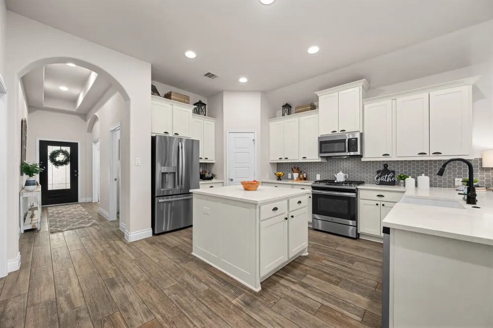 2404 Brook Crest Way Leander, TX 78641