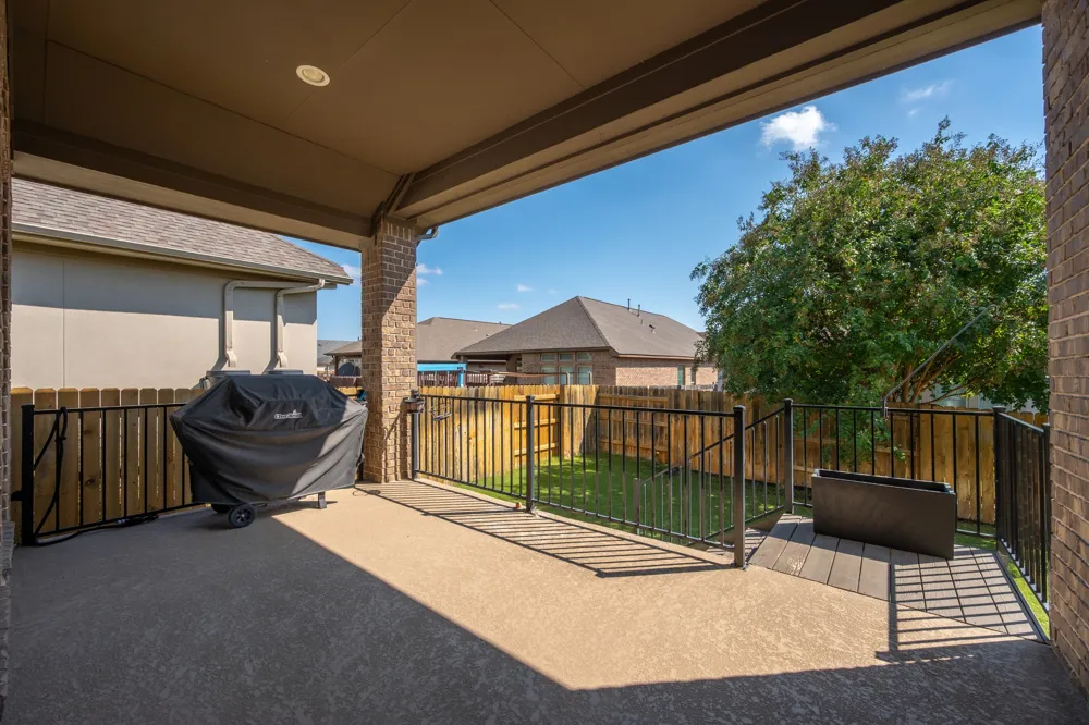 2404 Brook Crest Way Leander, TX 78641