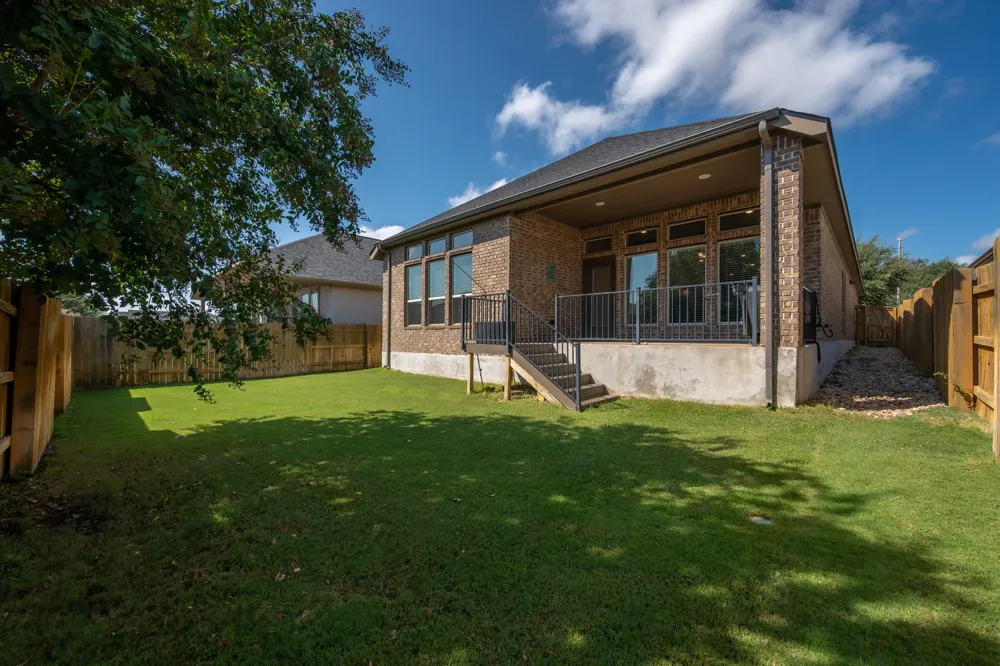 2404 Brook Crest Way Leander, TX 78641