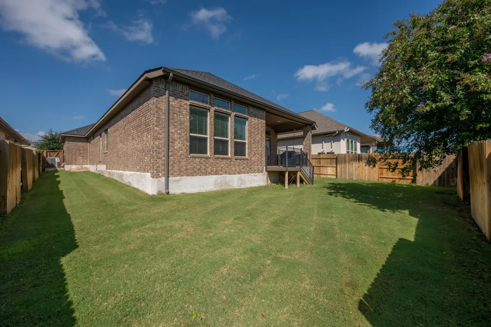 2404 Brook Crest Way Leander, TX 78641