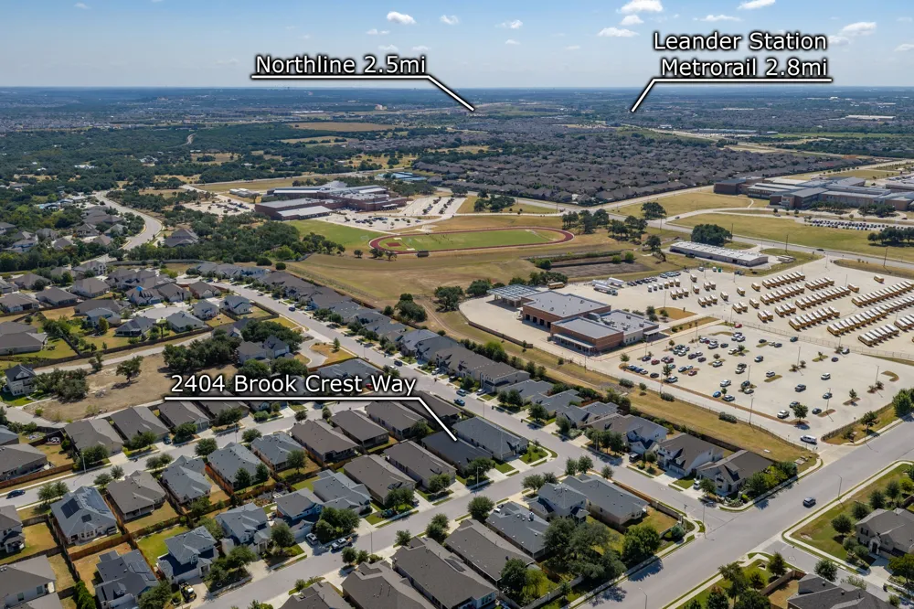 2404 Brook Crest Way Leander, TX 78641