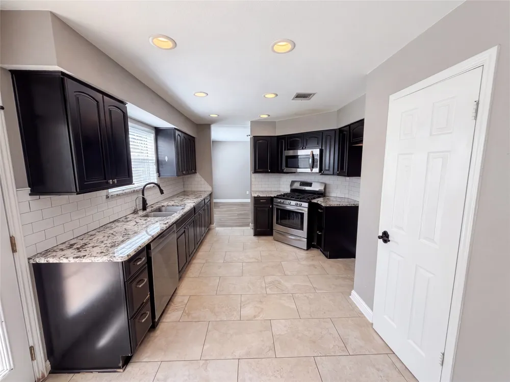 2608 Buckeye Trail Cedar Park, TX 78613