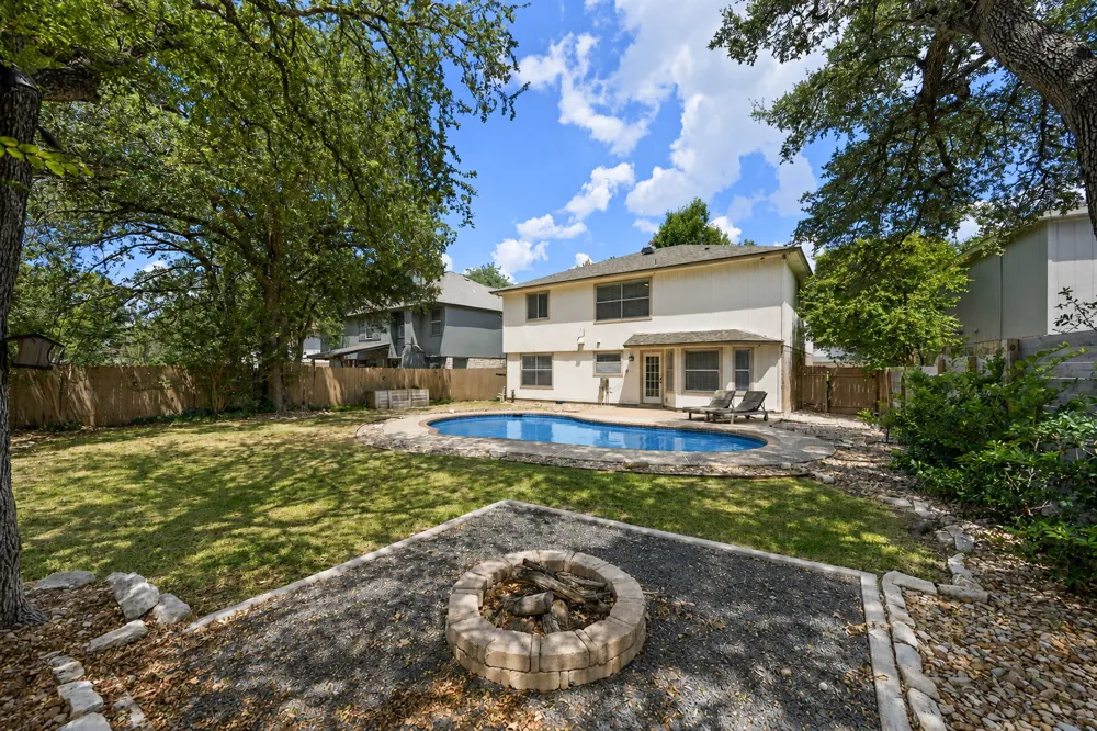 2608 Buckeye Trail Cedar Park, TX 78613