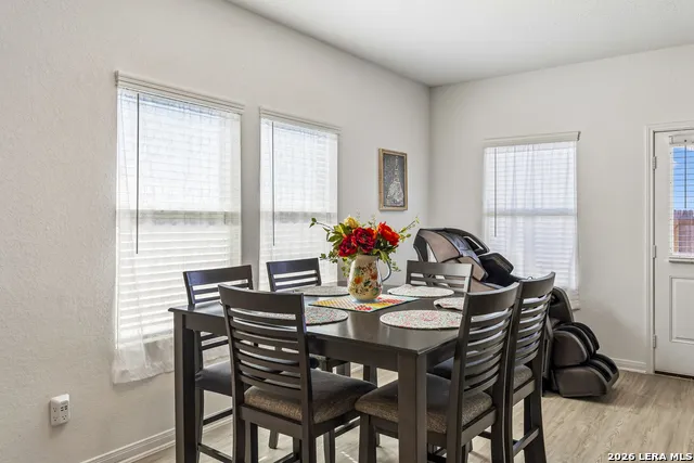 5801 MUSQUIZ RDG Seguin, TX 78155