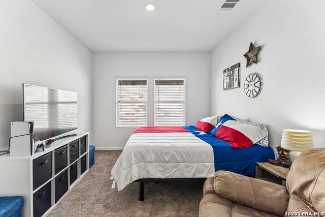 5801 MUSQUIZ RDG Seguin, TX 78155