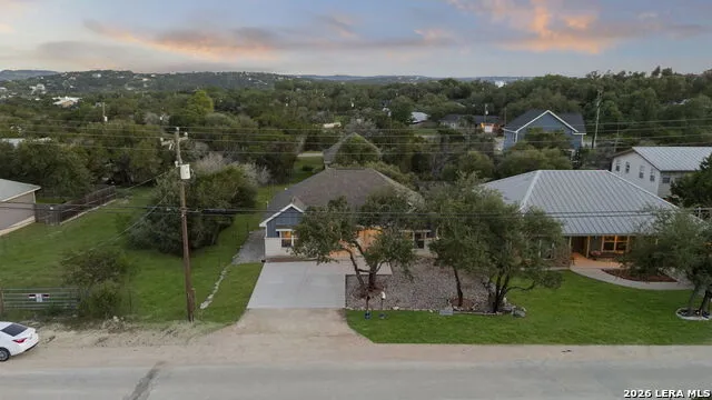 986 PARADISE DR Canyon Lake, TX 78133