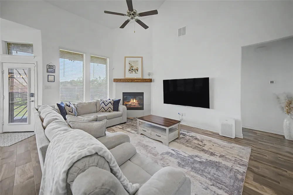 10011 Sovereign Drive Frisco, TX 75035