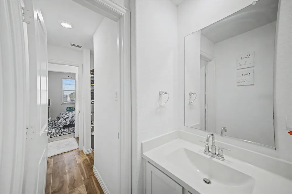 10011 Sovereign Drive Frisco, TX 75035