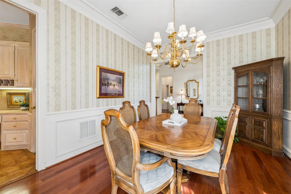 4428 Hollow Oak Drive Dallas, TX 75287