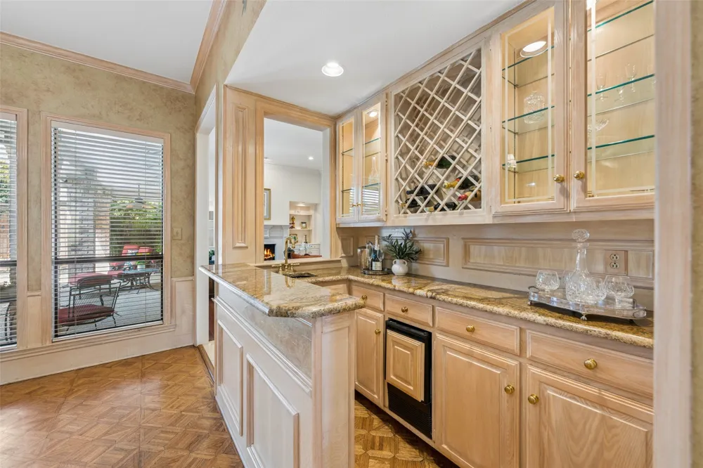 4428 Hollow Oak Drive Dallas, TX 75287