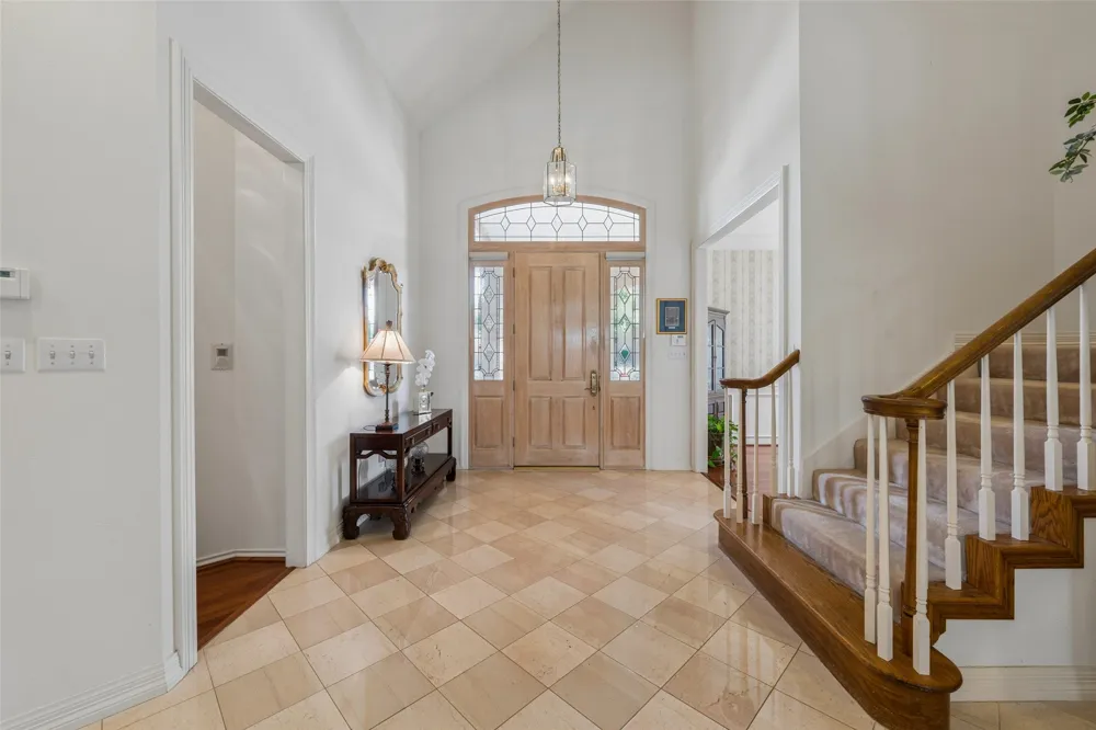 4428 Hollow Oak Drive Dallas, TX 75287