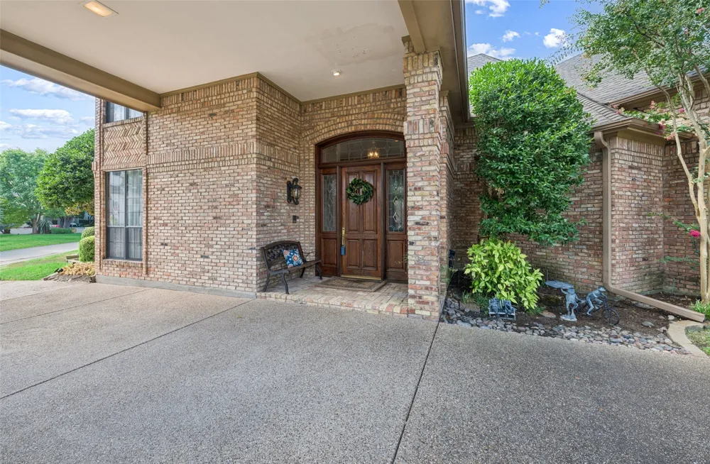 4428 Hollow Oak Drive Dallas, TX 75287