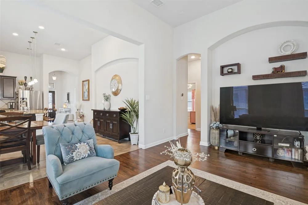 3827 Mustang Avenue Sachse, TX 75048