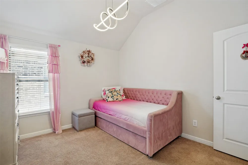 3827 Mustang Avenue Sachse, TX 75048