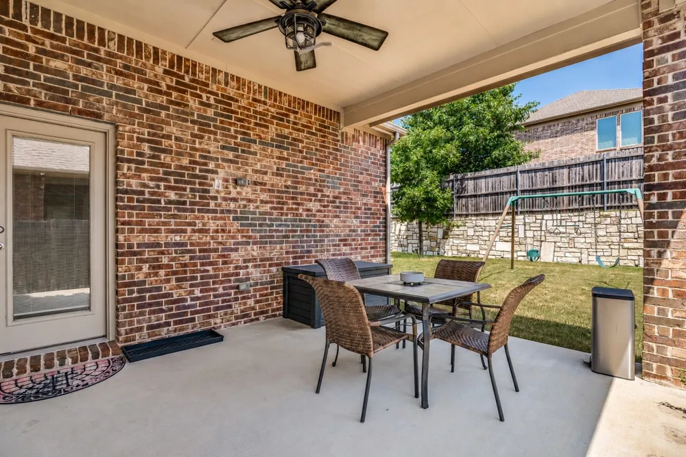 3827 Mustang Avenue Sachse, TX 75048