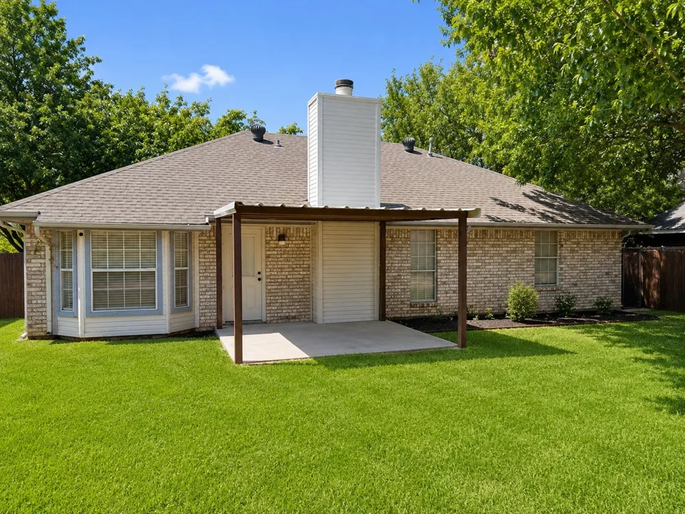 289 Casie Court Denton, TX 76207