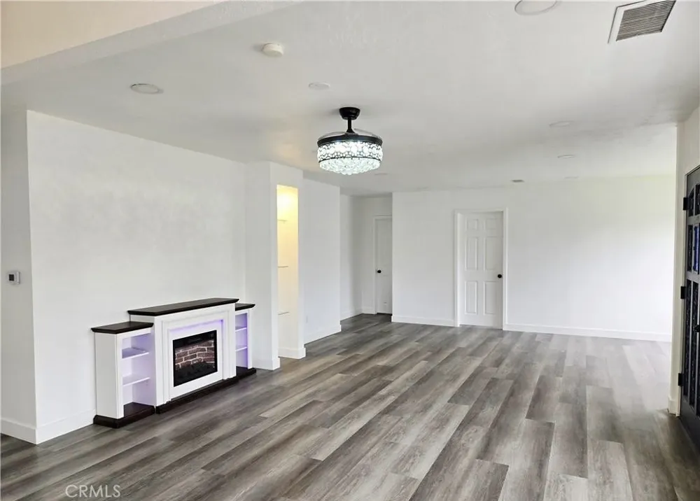 13911 Pacific Westminster, CA 92683
