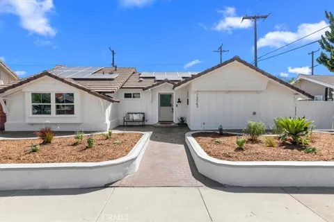 12042 Davenport