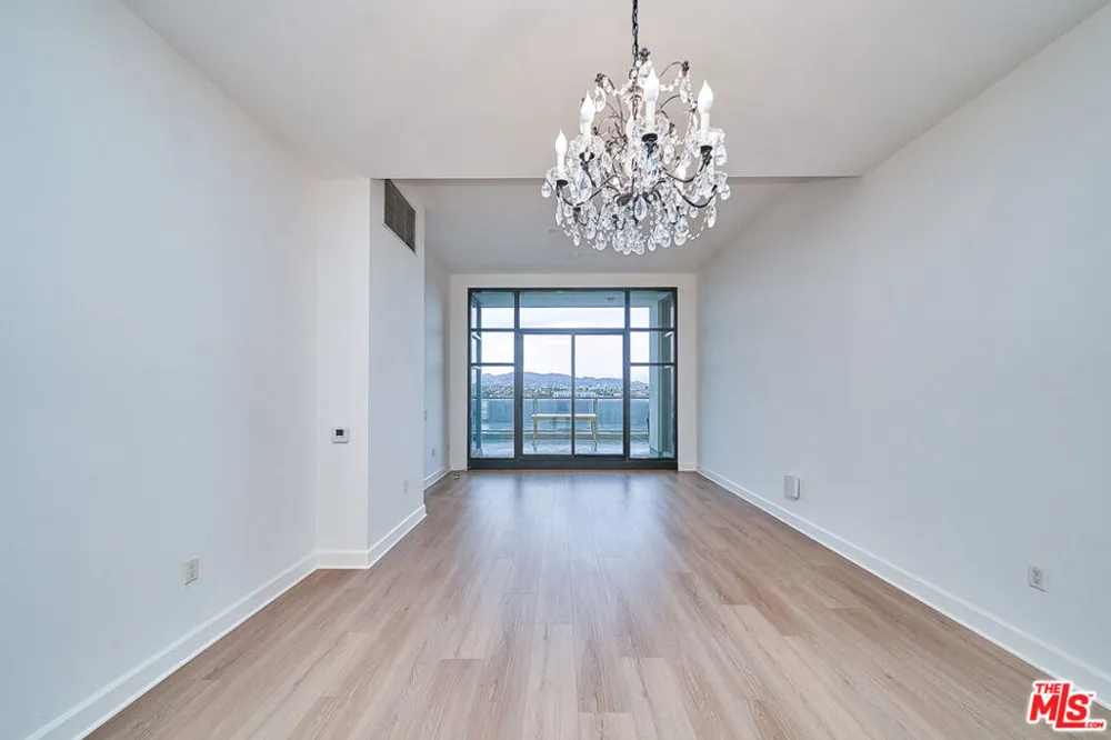 3223 W 6th Street #604 Los Angeles, CA 90020