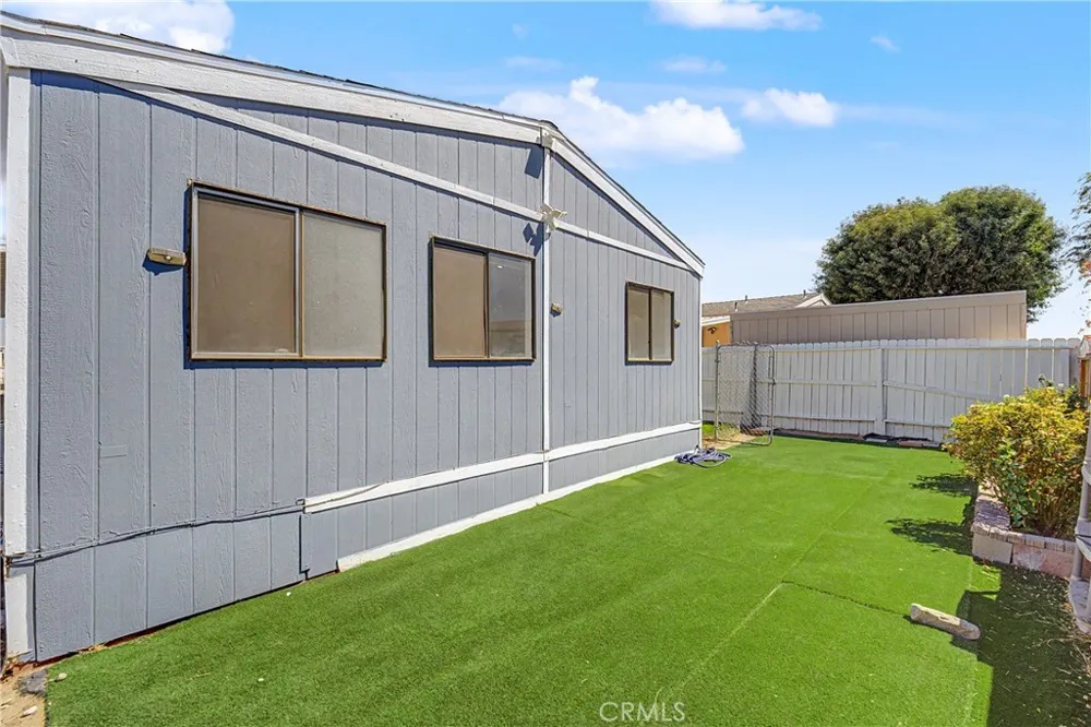 2545 E Avenue I #17 Lancaster, CA 93535