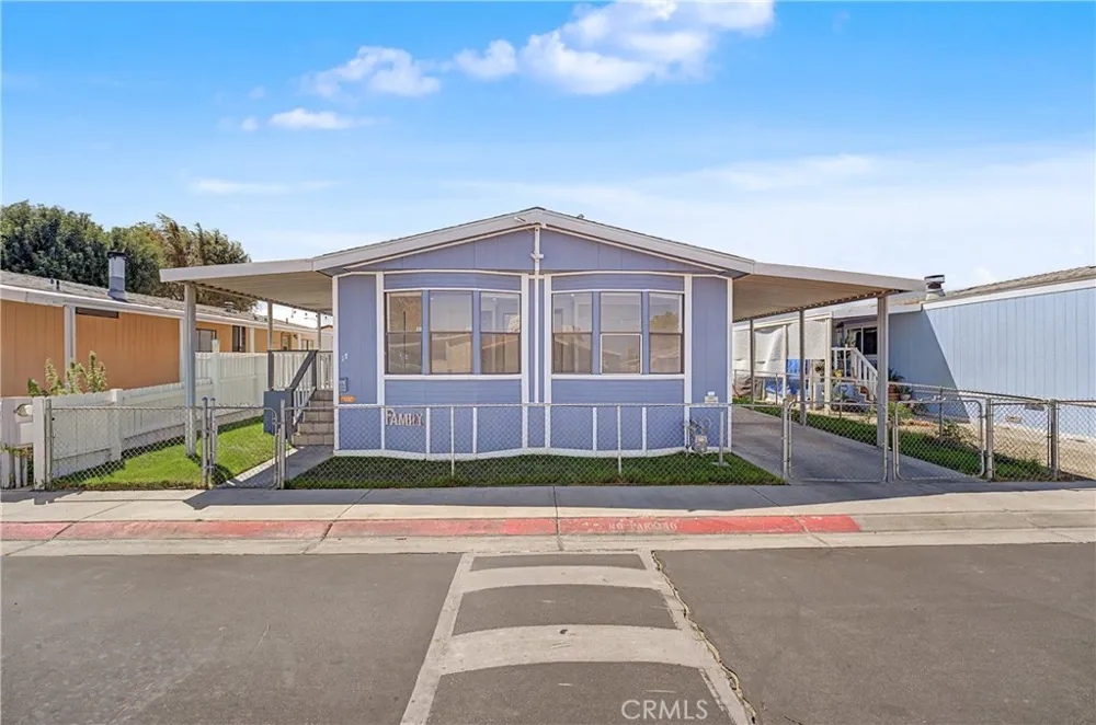 2545 E Avenue I #17 Lancaster, CA 93535