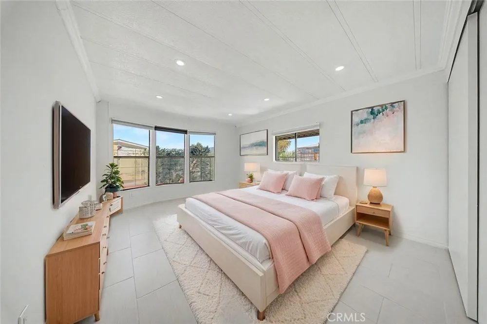 2545 E Avenue I #17 Lancaster, CA 93535