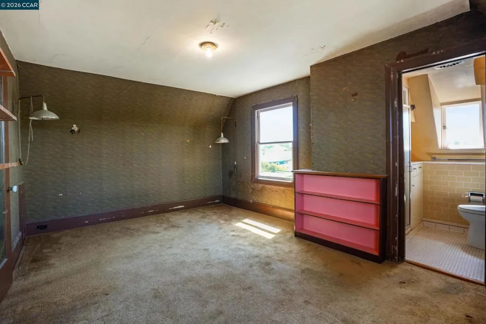 2500 Lowell Avenue Richmond, CA 94804