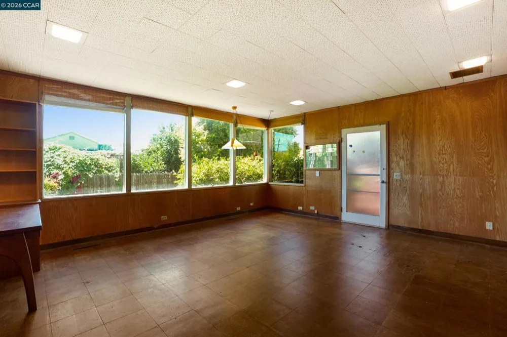 2500 Lowell Avenue Richmond, CA 94804