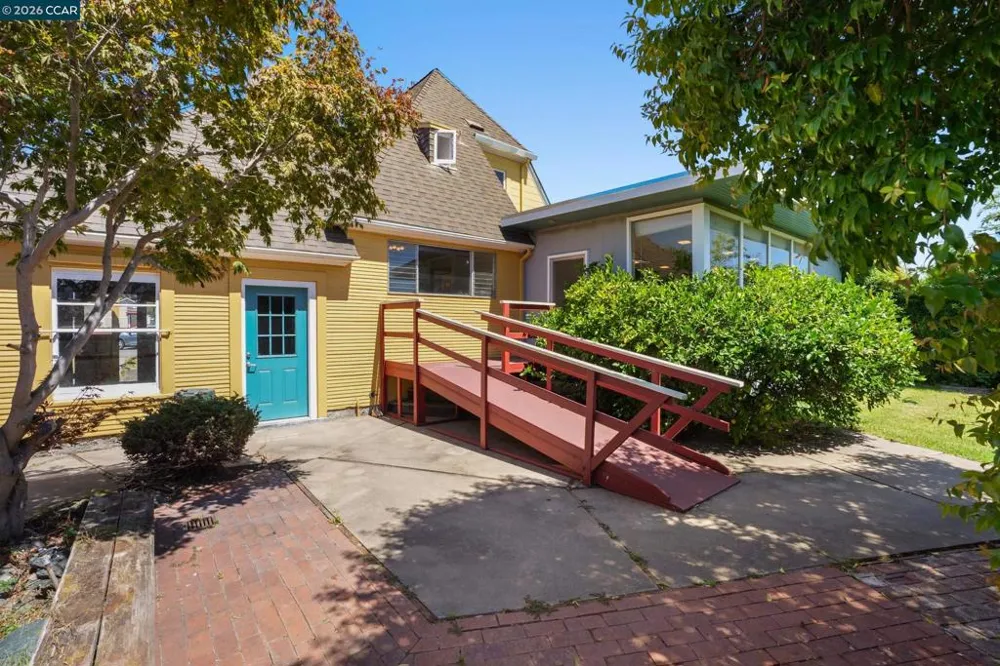 2500 Lowell Avenue Richmond, CA 94804