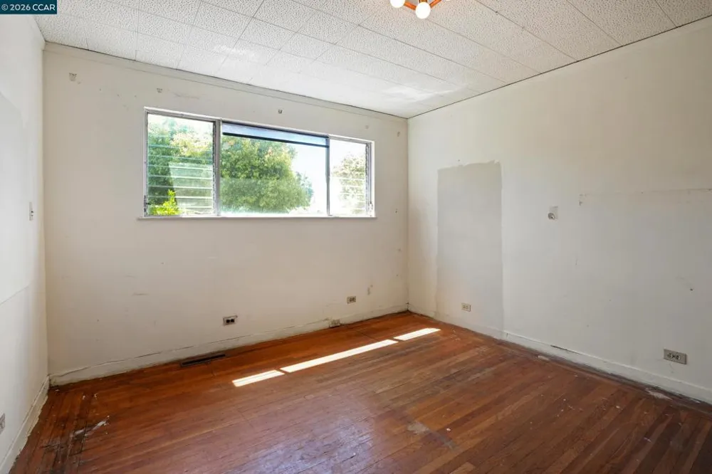 2500 Lowell Avenue Richmond, CA 94804