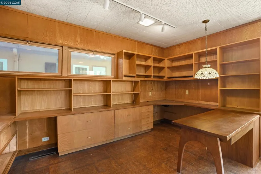 2500 Lowell Avenue Richmond, CA 94804