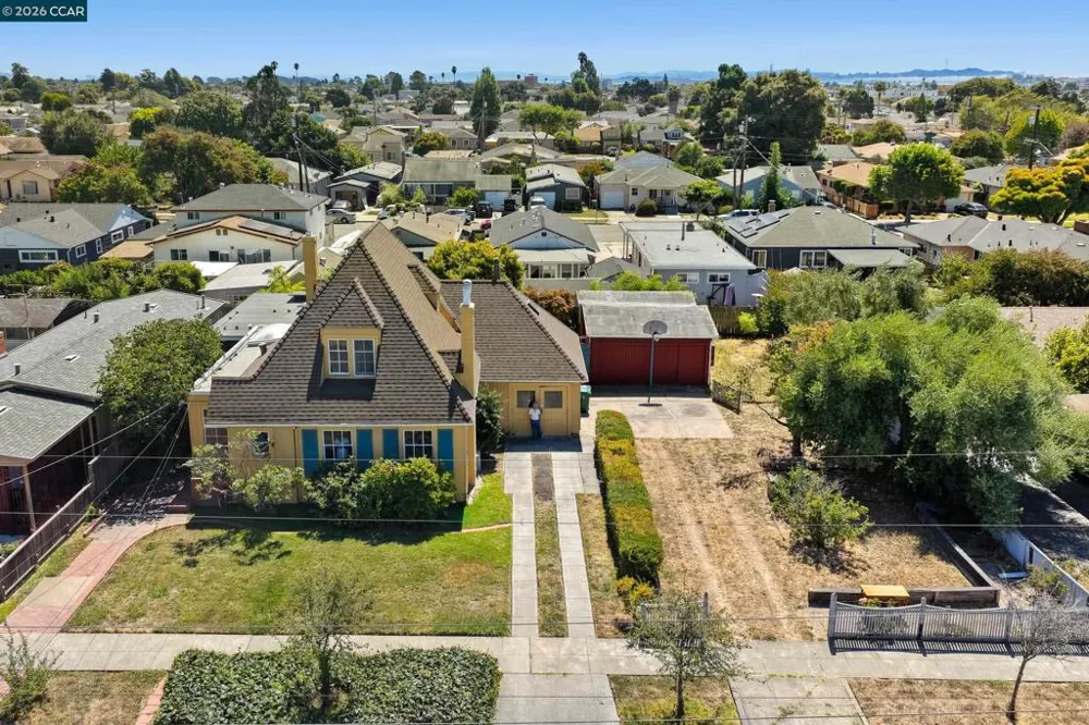 2500 Lowell Avenue Richmond, CA 94804