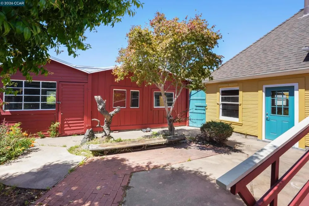 2500 Lowell Avenue Richmond, CA 94804