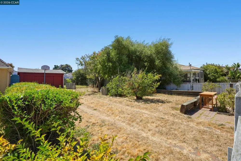 2500 Lowell Avenue Richmond, CA 94804