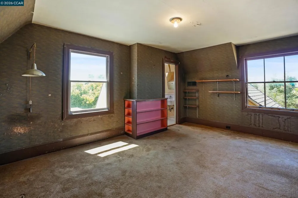 2500 Lowell Avenue Richmond, CA 94804