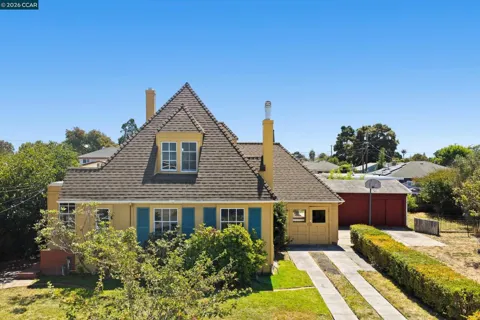 2500 Lowell Avenue