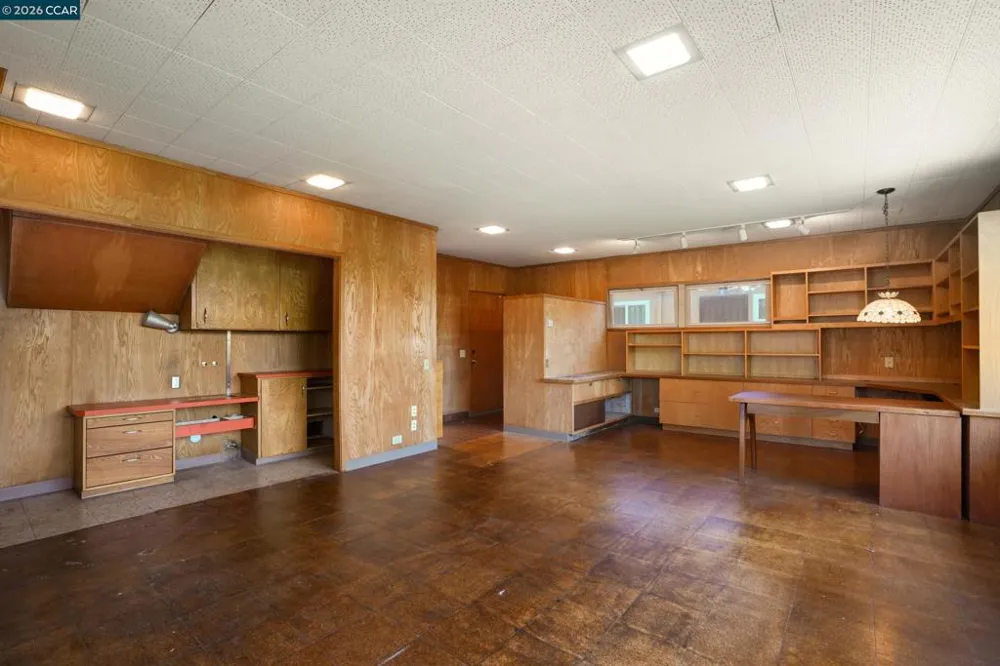 2500 Lowell Avenue Richmond, CA 94804