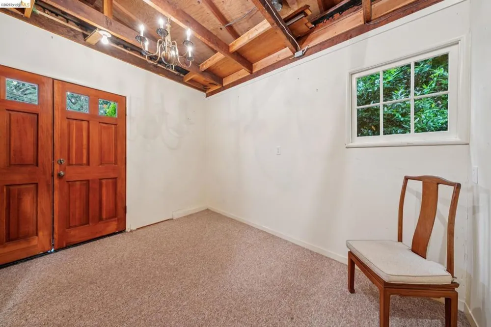 19 Sunset Dr Kensington, CA 94707