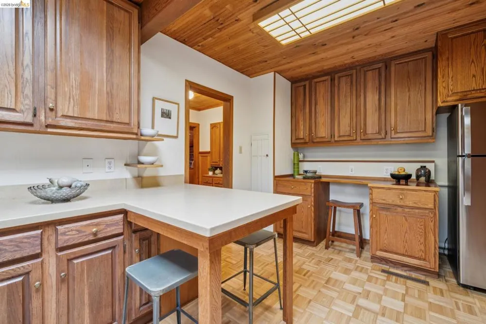 19 Sunset Dr Kensington, CA 94707