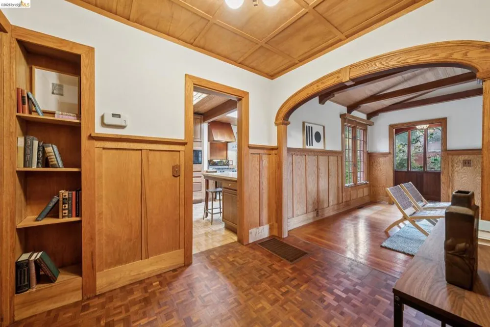 19 Sunset Dr Kensington, CA 94707