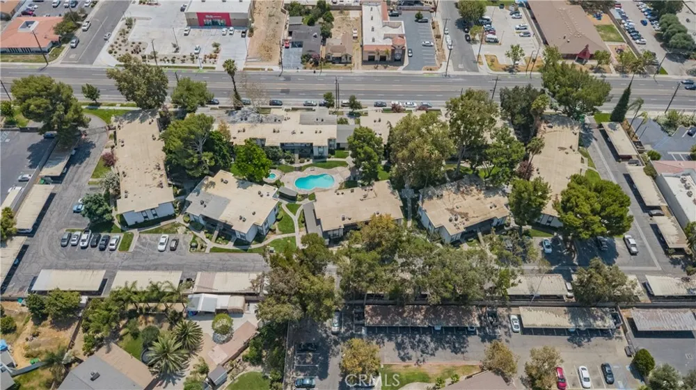 1735 E Washington Street #F-15 Colton, CA 92324