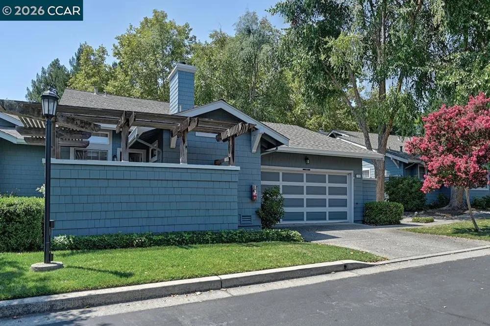 1923 Lakeshire Dr Walnut Creek, CA 94595