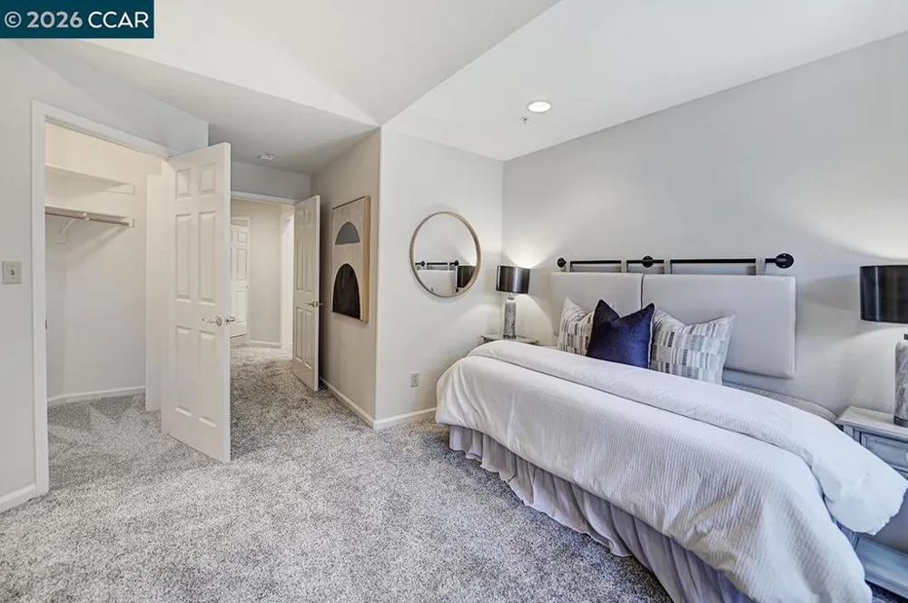 1923 Lakeshire Dr Walnut Creek, CA 94595