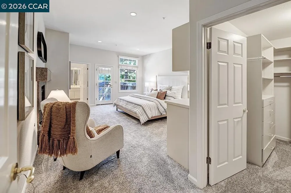 1923 Lakeshire Dr Walnut Creek, CA 94595