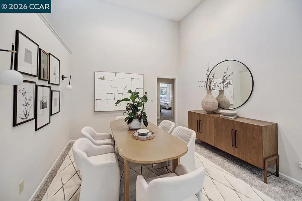1923 Lakeshire Dr Walnut Creek, CA 94595