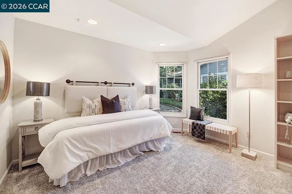 1923 Lakeshire Dr Walnut Creek, CA 94595